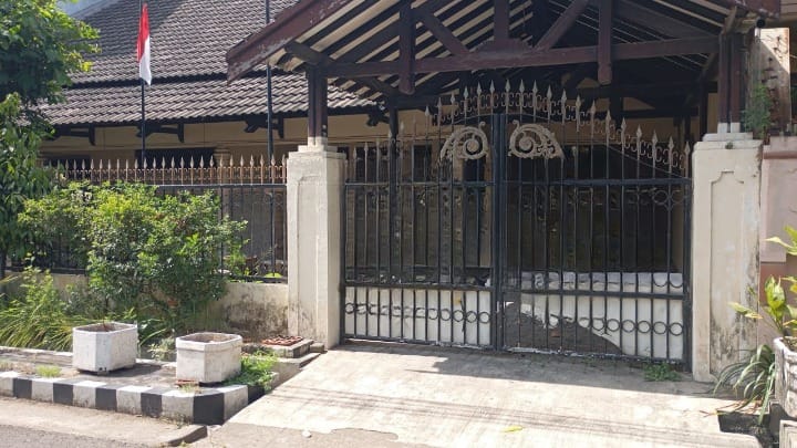 DIJUAL/DISEWAKAN RUMAH SIAP HUNI STRATEGIS WILAYAH SURABAYA SELATAN - Image 1