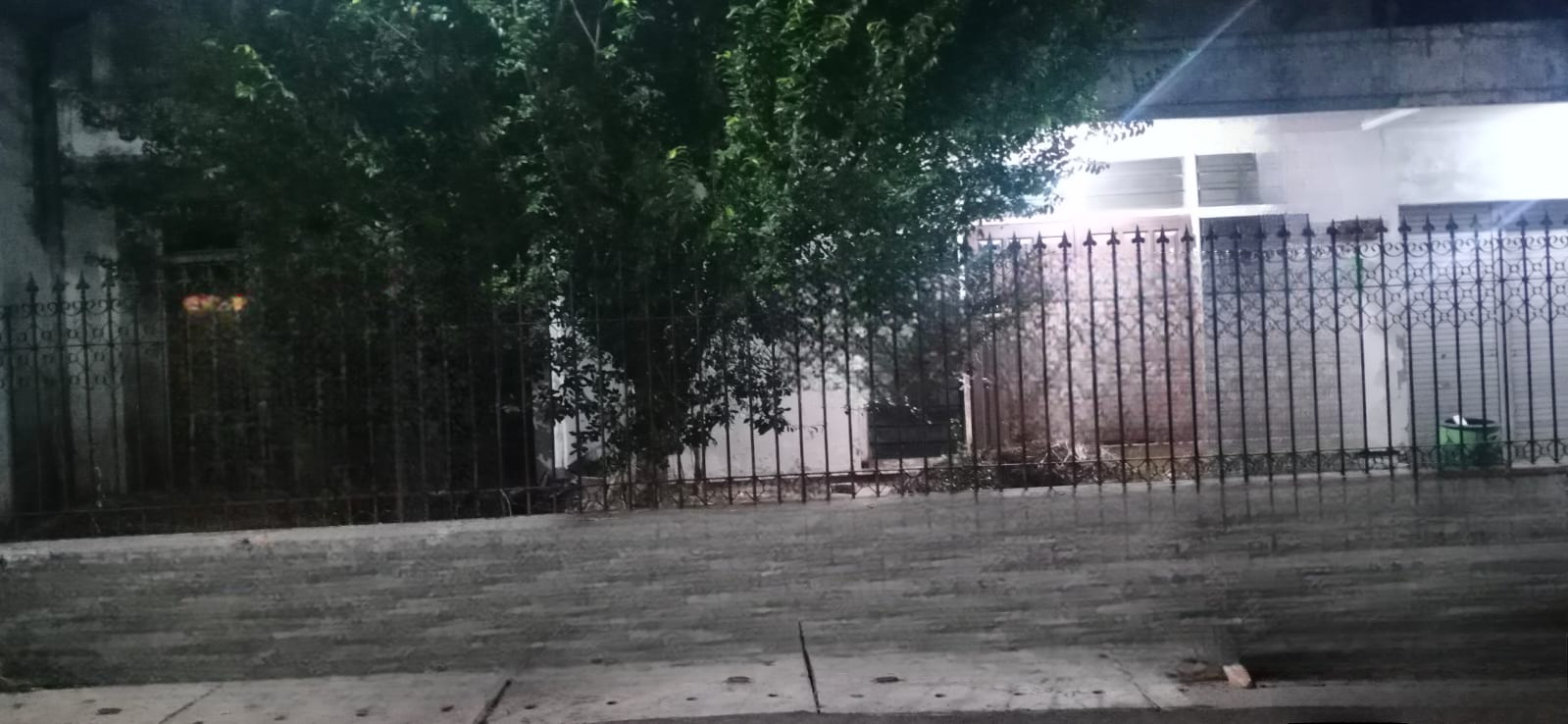 DIJUAL RUMAH SRATEGIS DI SURABAYA TIMUR - Image 1