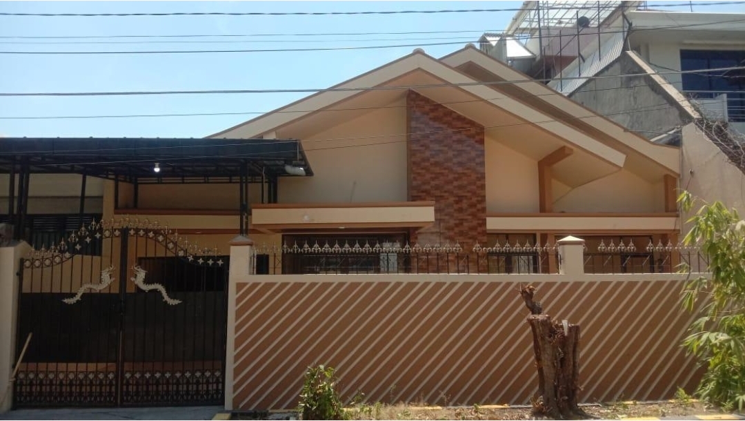 Dijual rumah di Darmo Indah Timur Surabaya barat - Image 1