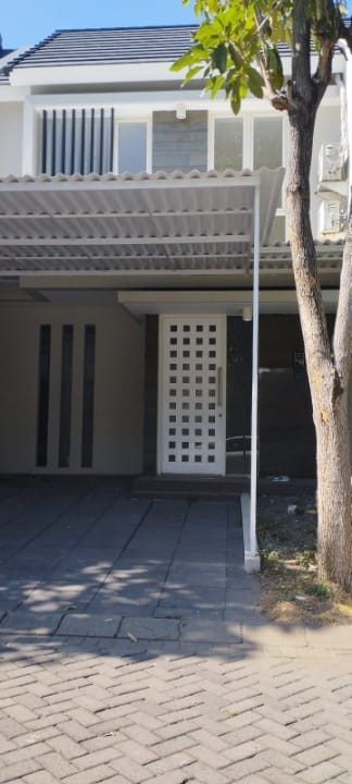 Dijual Rumah Bagus Nyaman Siap Huni Citraland Wilayah Surabaya Barat - Image 1