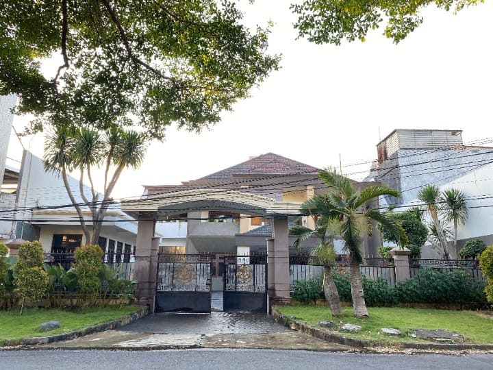 Dijual Rumah Mewah Luas Raya Darmo Permai Wilayah Surabaya Barat - Image 1