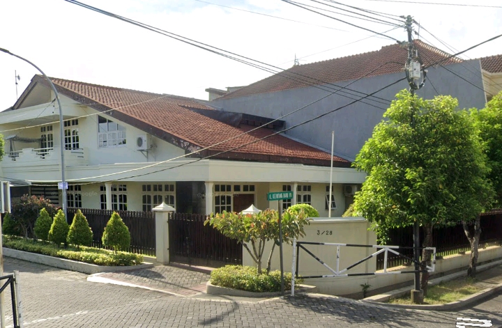 Dijual Rumah Lokasi Strategis di Ketintang Surabaya Selatan - Image 1