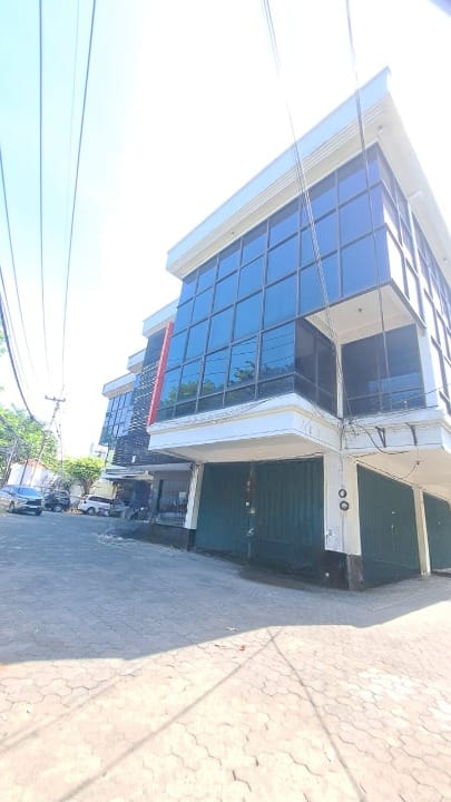 Dijual Ruko Bagus 3 Lantai di Kawasan Kayoon Wilayah Surabaya Pusat - Image 1