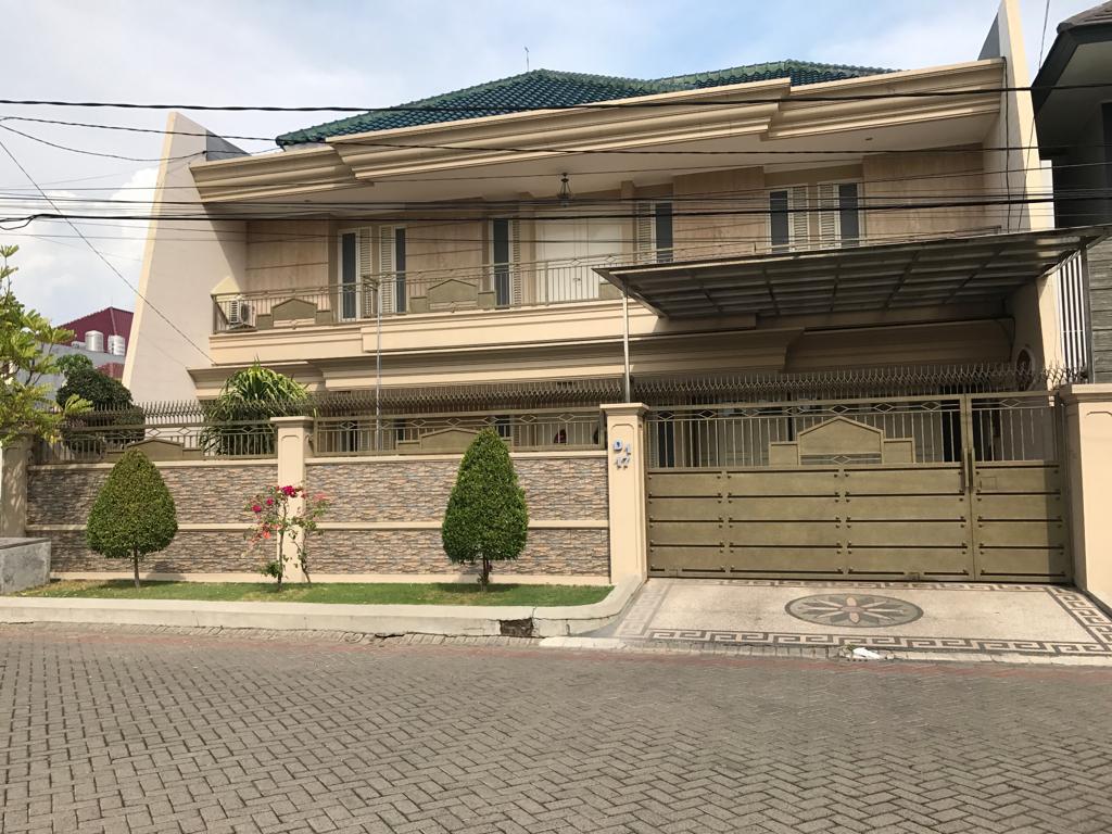 Dijual Rumah Mewah Luas di Lokasi Strategis Araya Surabaya Timur - Image 1