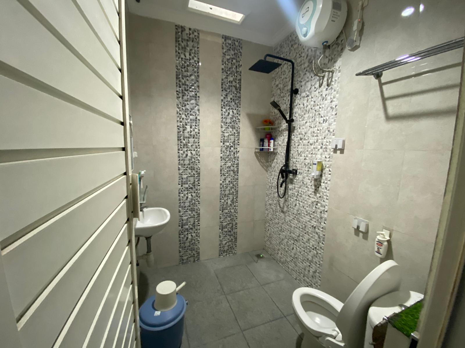 Dijual Rumah Furnished Modern di Pecatu Puri Mas Wilayah Surabaya Timur - Thumbnail 2