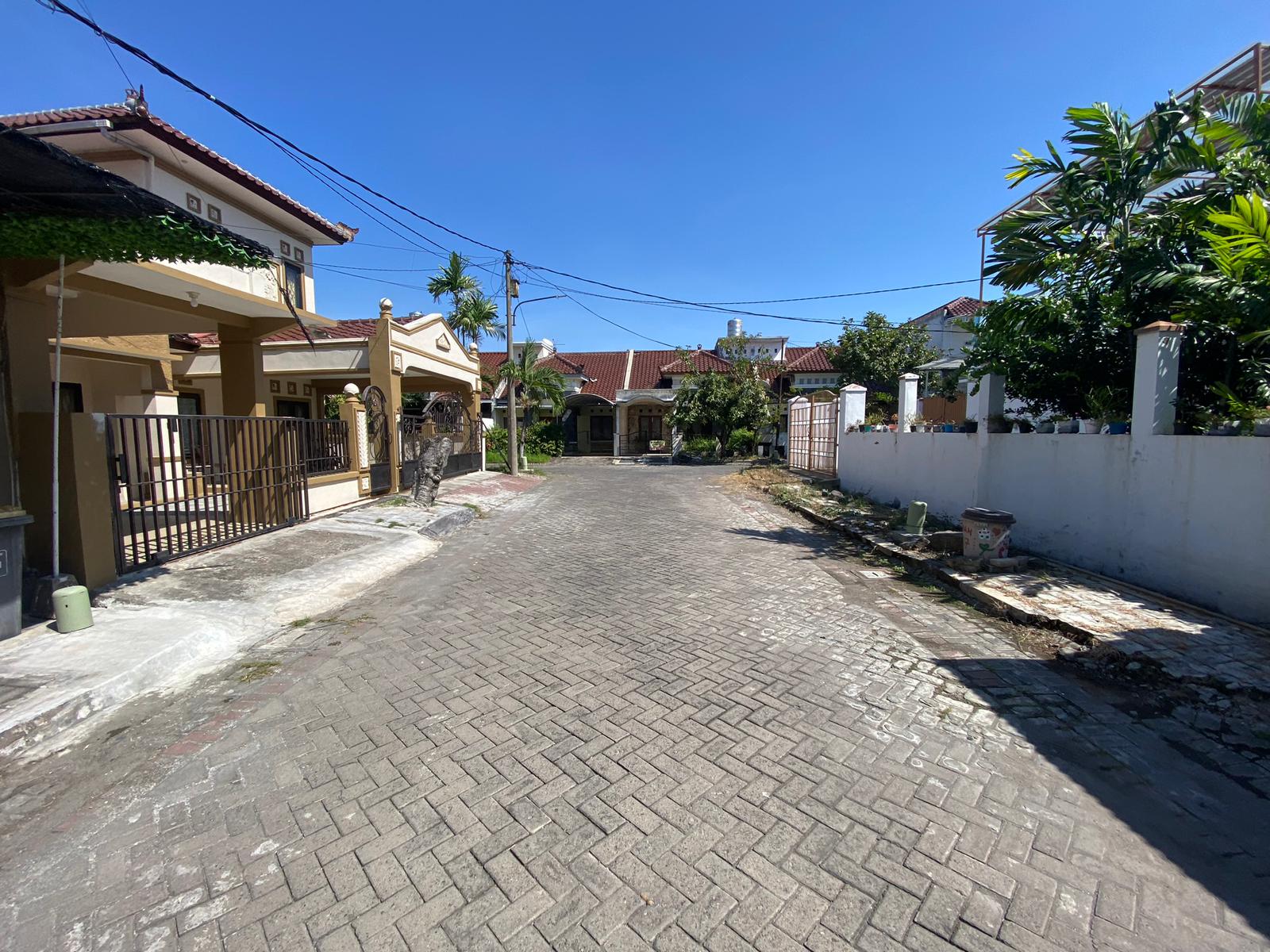 Dijual Rumah Furnished Modern di Pecatu Puri Mas Wilayah Surabaya Timur - Thumbnail 4