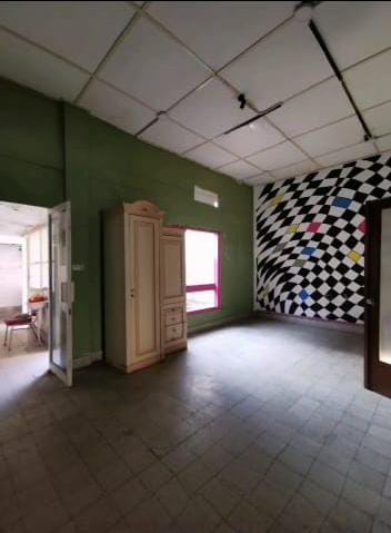 Disewakan Rumah Luas Dan Strategis di Dr Wahidin Surabaya Pusat - Thumbnail 3