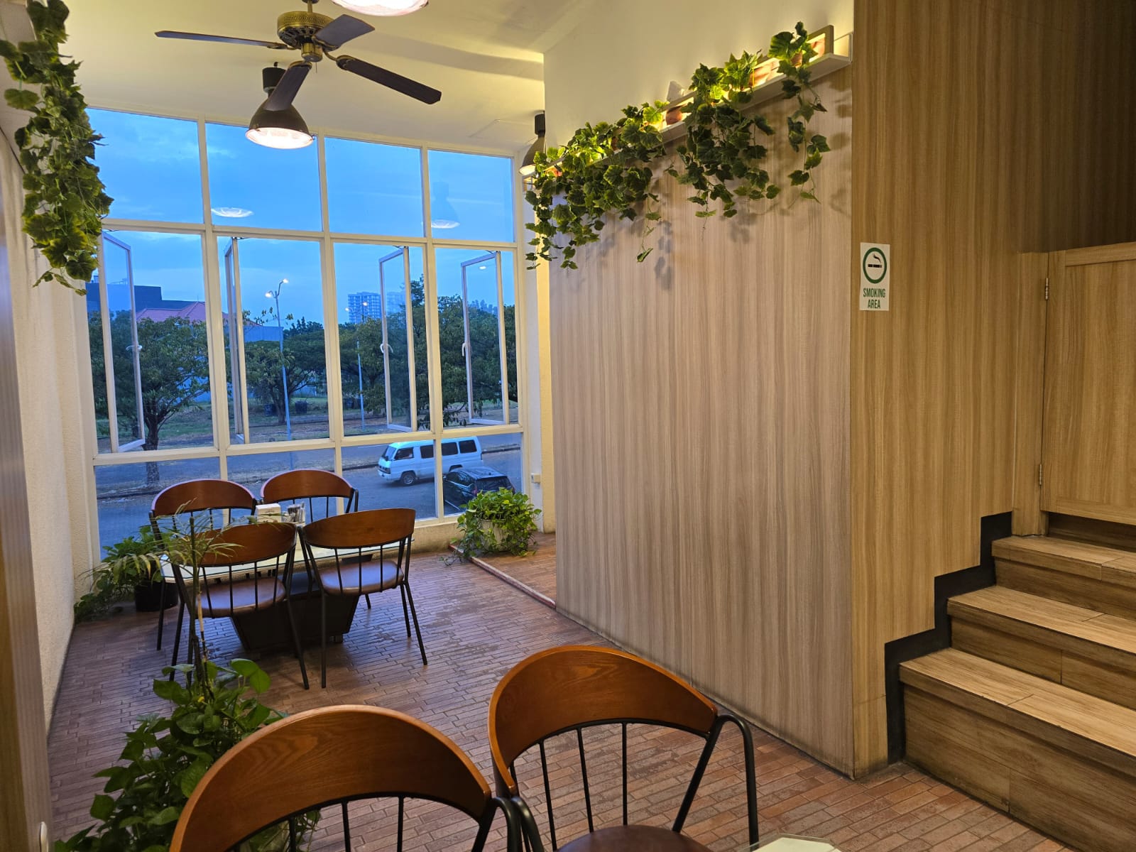 Dijual Ruko Strategis di Bukit Darmo Wilayah Surabaya Barat - Thumbnail 3