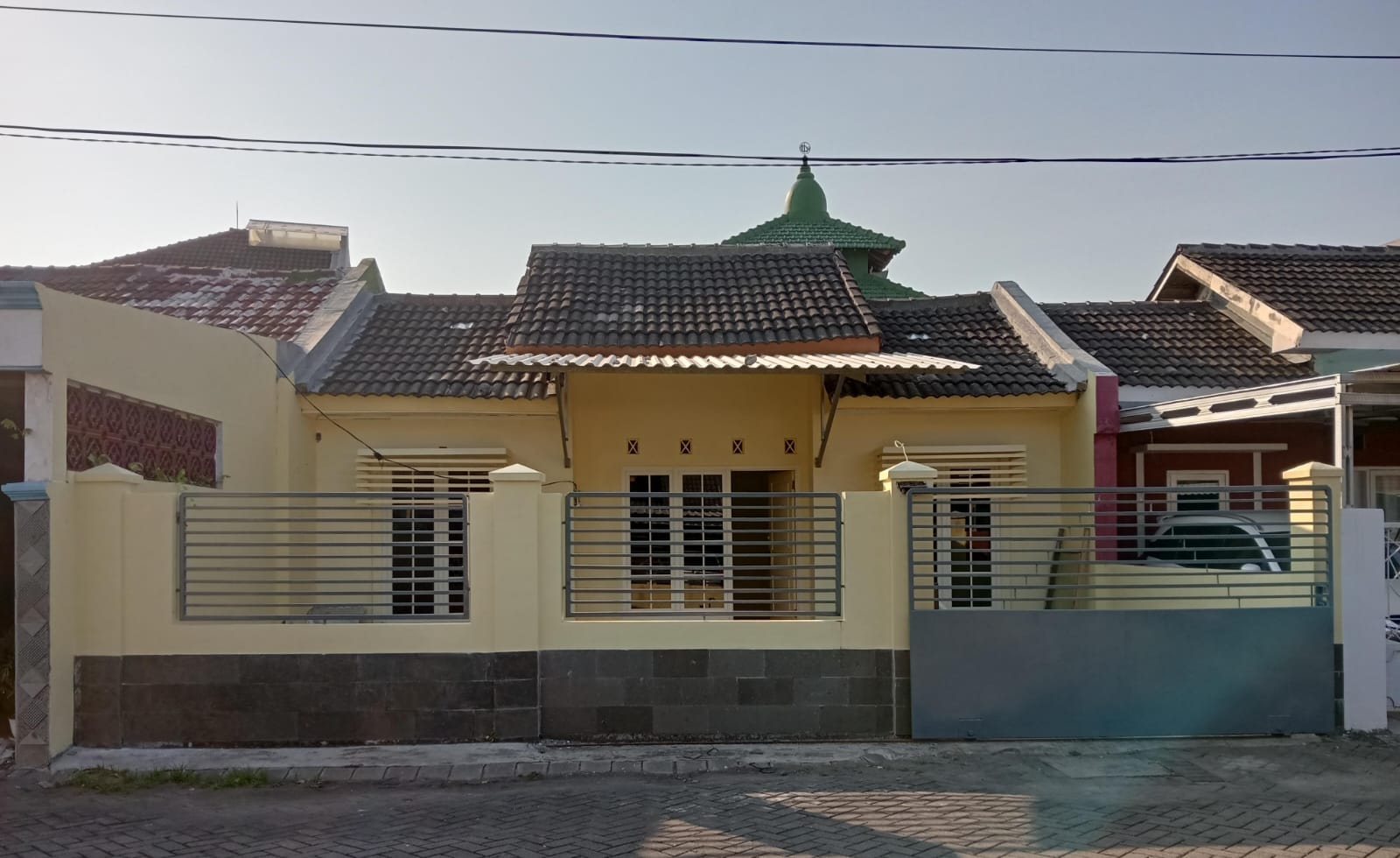 Dijual Rumah Siap Huni di Pondok Citra Eksekutif Surabaya Timur - Image 1