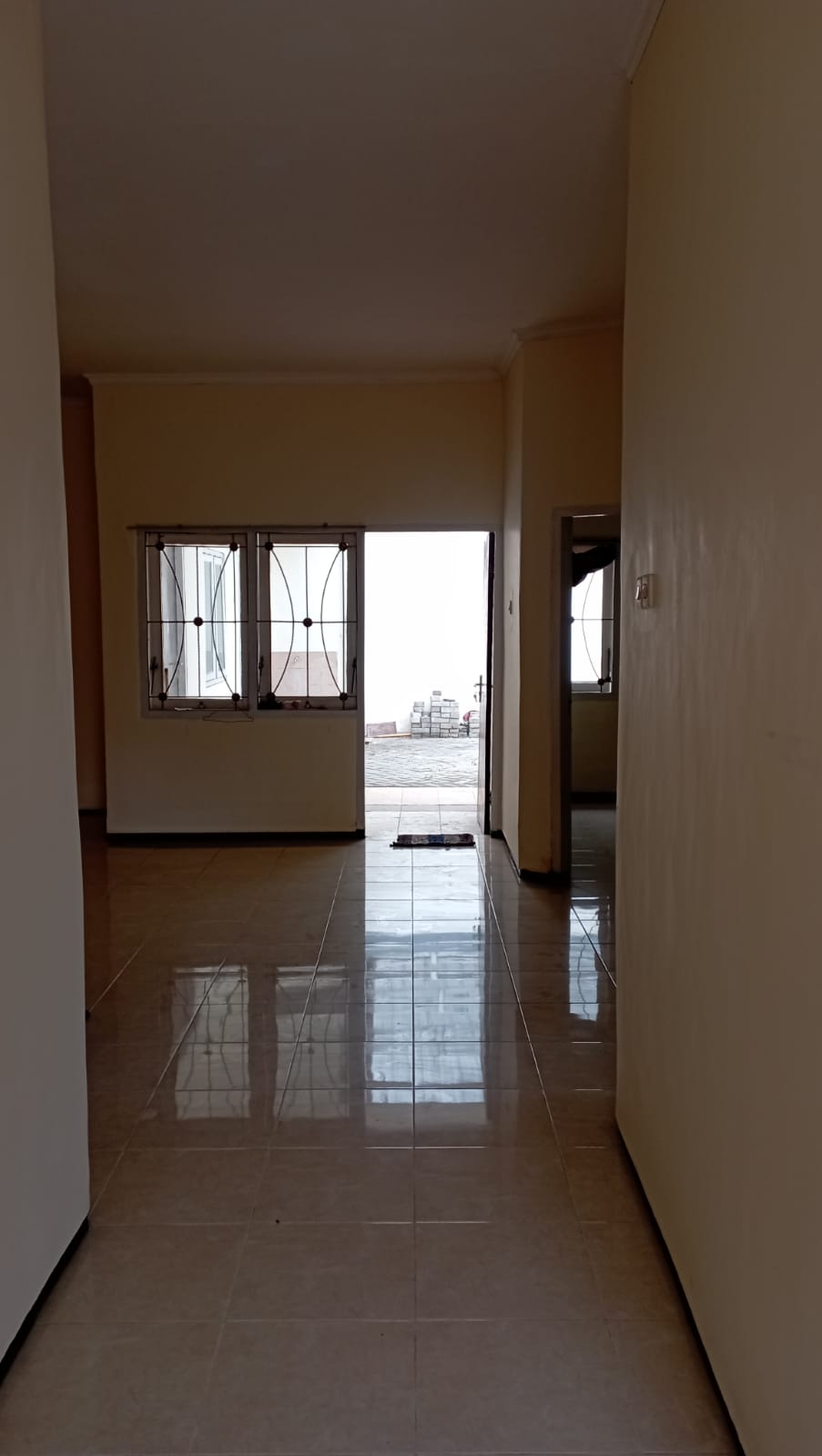 Dijual Rumah Hook Bagus Nyaman di Kebraon Indah Permai Surabaya Barat - Thumbnail 3