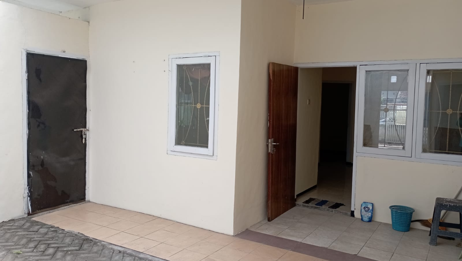 Dijual Rumah Hook Bagus Nyaman di Kebraon Indah Permai Surabaya Barat - Thumbnail 4