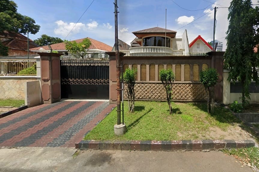 Dijual Rumah Mewah Strategis di Jalan Kapuas Pusat Surabaya Pusat - Image 1