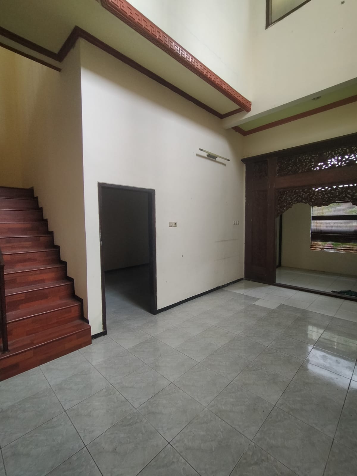 Dijual Rumah Bagus Luas di Kebraon Indah Permai Surabaya Barat - Thumbnail 4