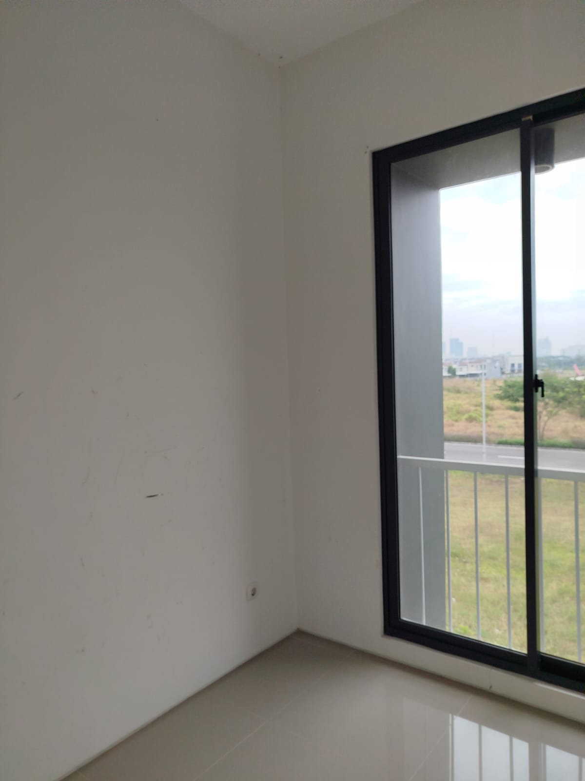 Dijual Rumah Siap Huni Royal Residence  Surabaya Barat - Thumbnail 2