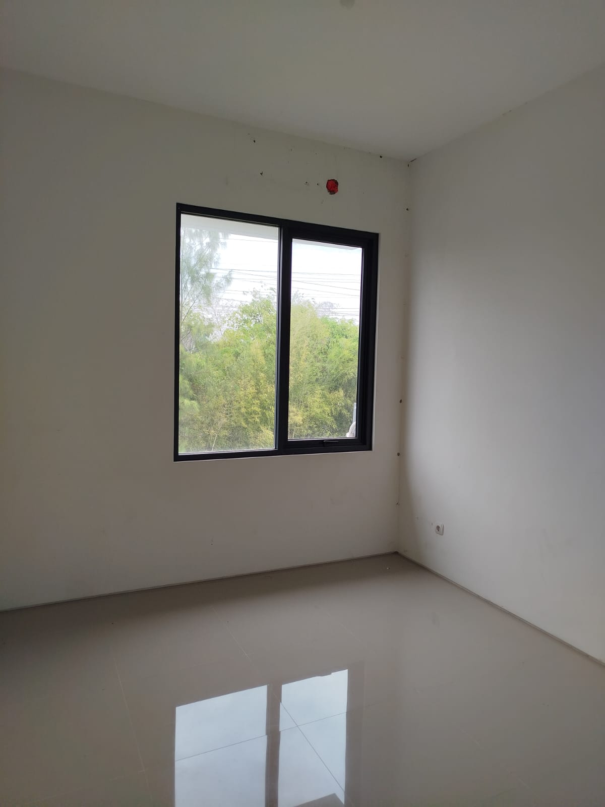 Dijual Rumah Siap Huni Royal Residence  Surabaya Barat - Thumbnail 3