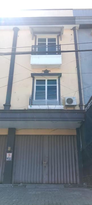 Disewakan Ruko Bagus 3 Lantai di Kinibalu Wilayah Surabaya Selatan - Image 1