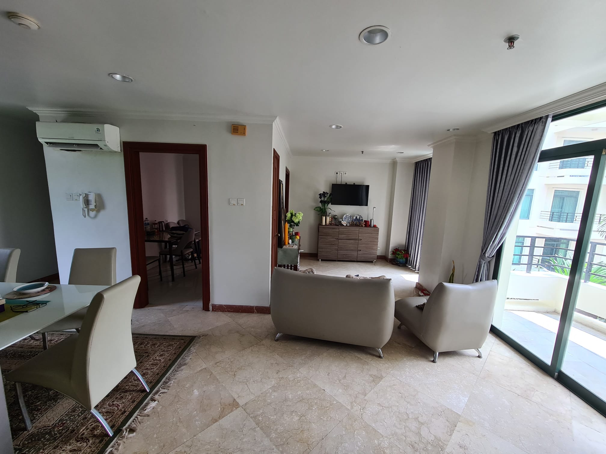 Dijual Condominium Murah di Graha Family Surabaya Barat - Thumbnail 3