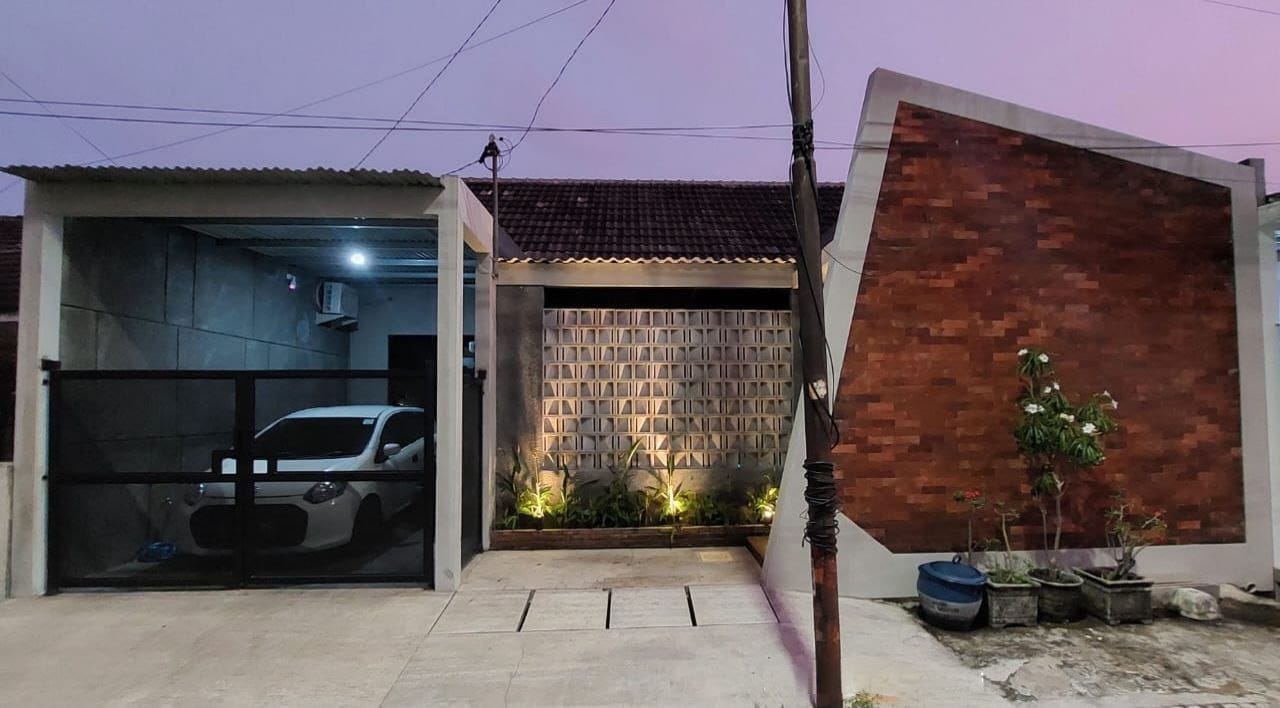 Dijual Rumah Industrial Concept di Bendul Merisi Surabaya Selatan - Image 1