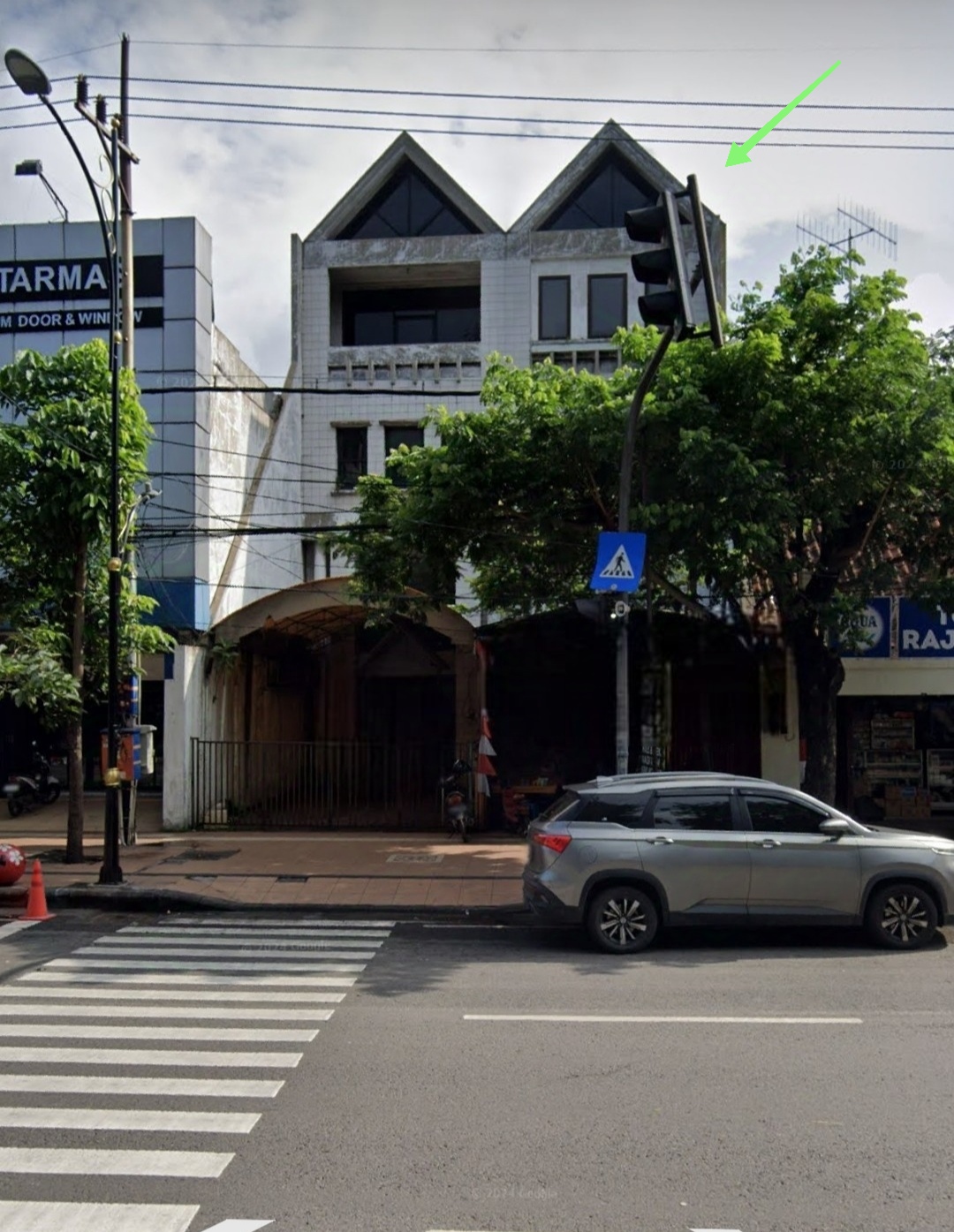 Disewakan Ruko 4 Lantai Lokasi Strategis di Raya Rajawali Surabaya Utara - Image 1