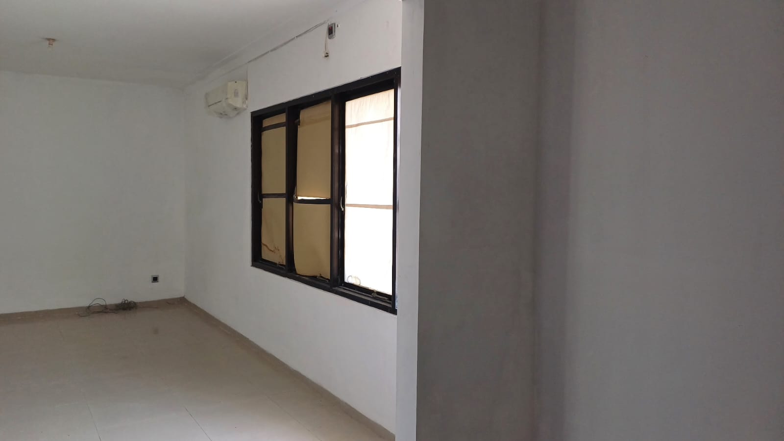 Disewakan Rumah Siap Huni di Prambanan Residence Surabaya Barat - Thumbnail 3