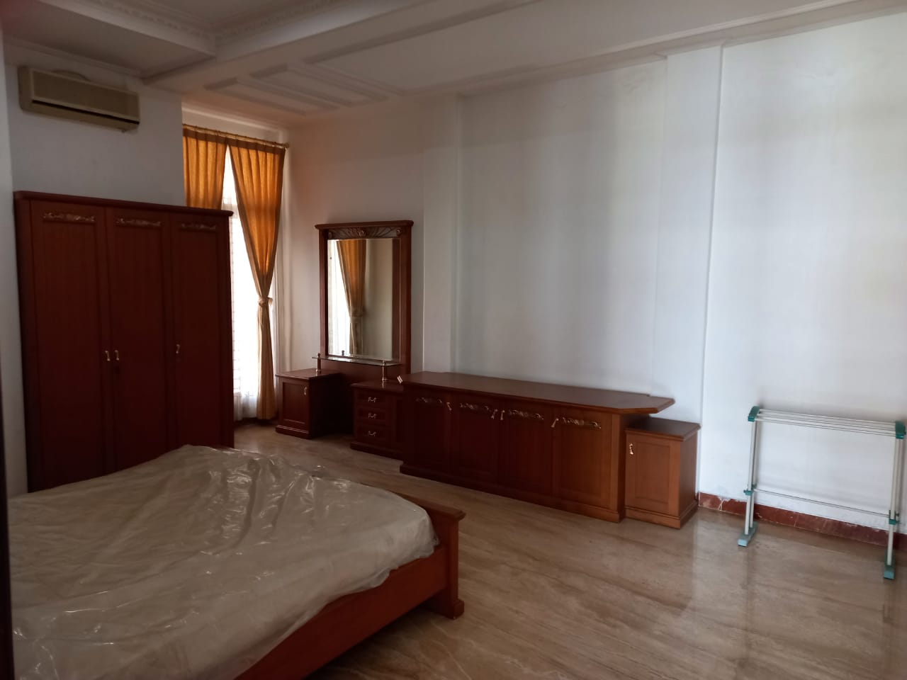 Dijual Rumah Mewah di Seruni Tengah Kota Surabaya Pusat - Thumbnail 2