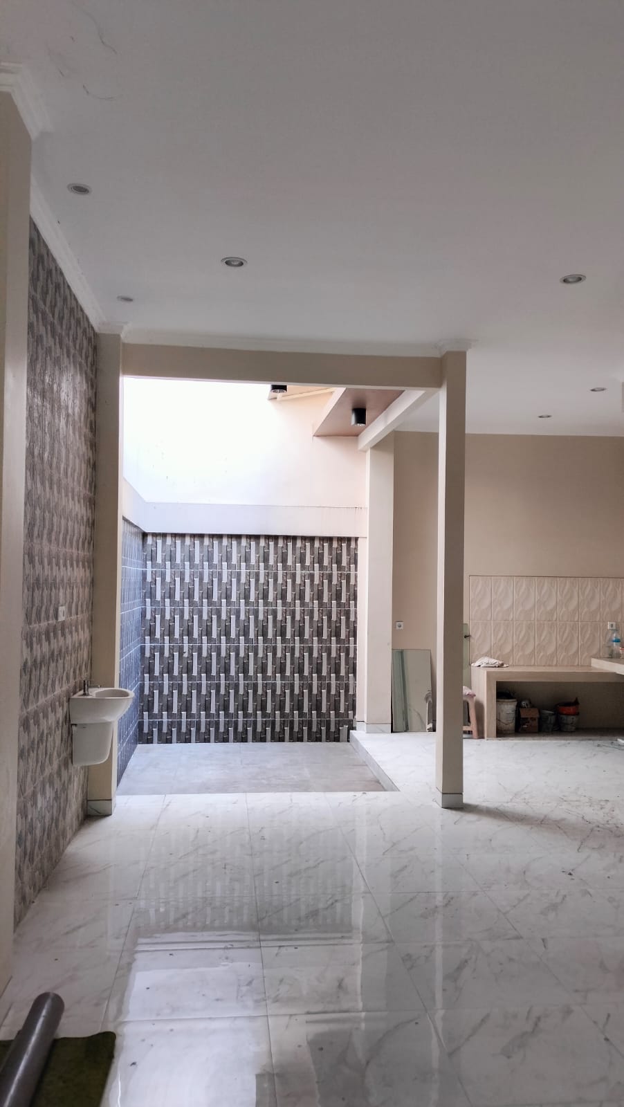 Dijual Rumah Murah Bagus di Kawasan Darmo Permai Utara, Surabaya Barat - Thumbnail 2