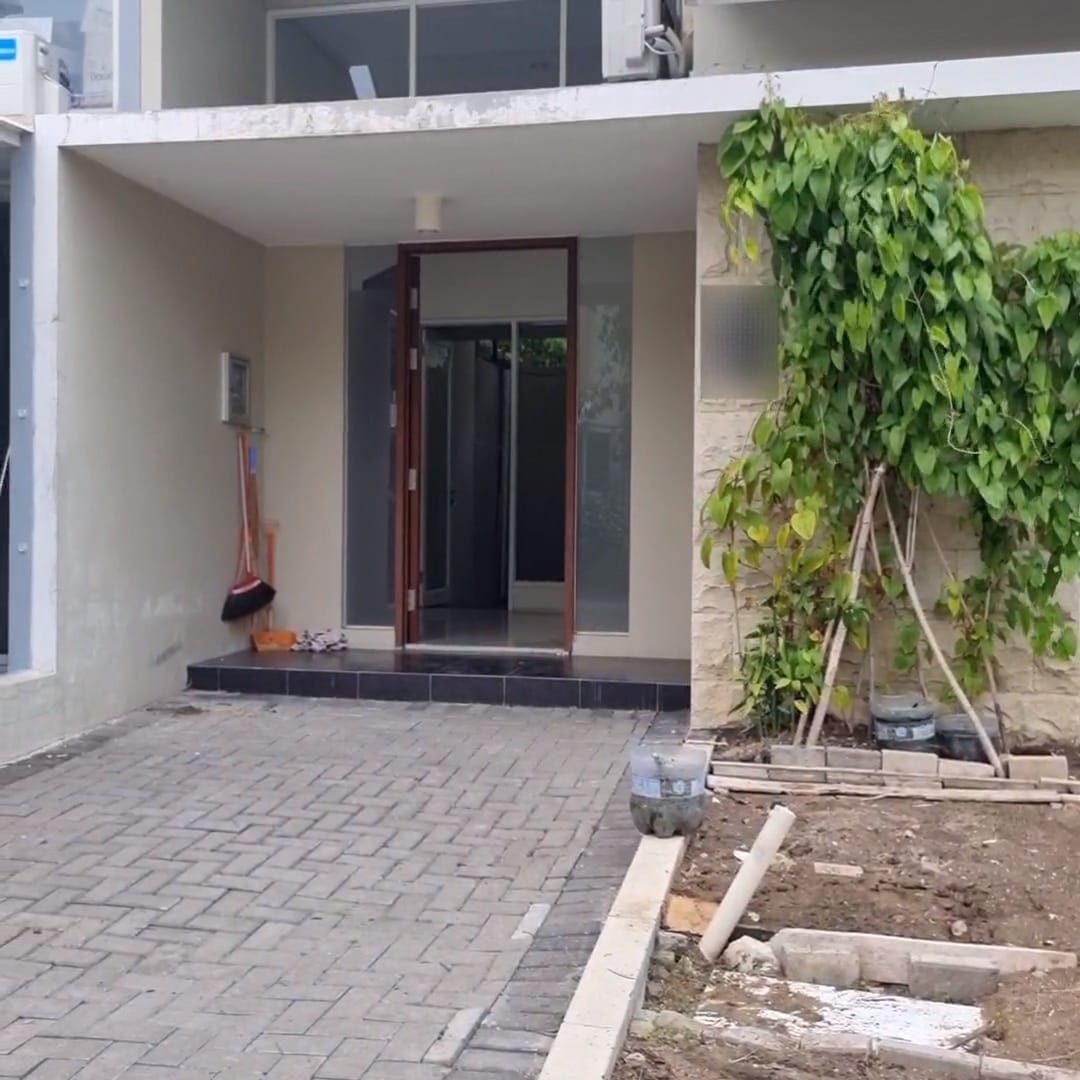 Dijual Rumah Murah Siap Huni Northwest Park Citraland Surabaya Barat - Image 1