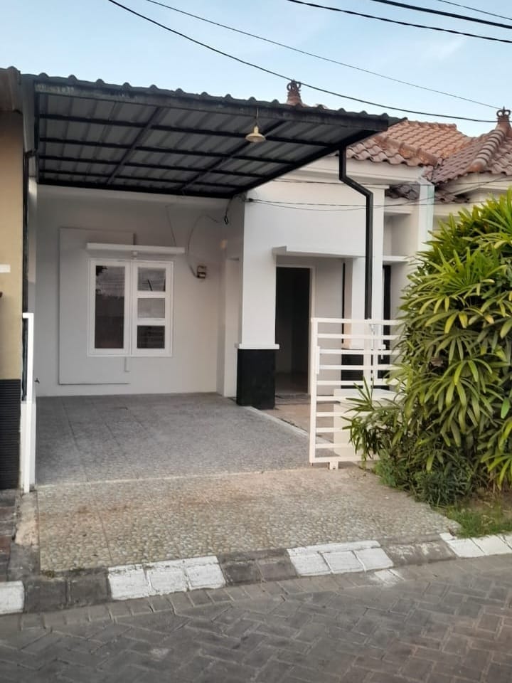 Dijual Rumah Minimalis Lokasi Strategis di Purimas Surabaya Timur - Image 1