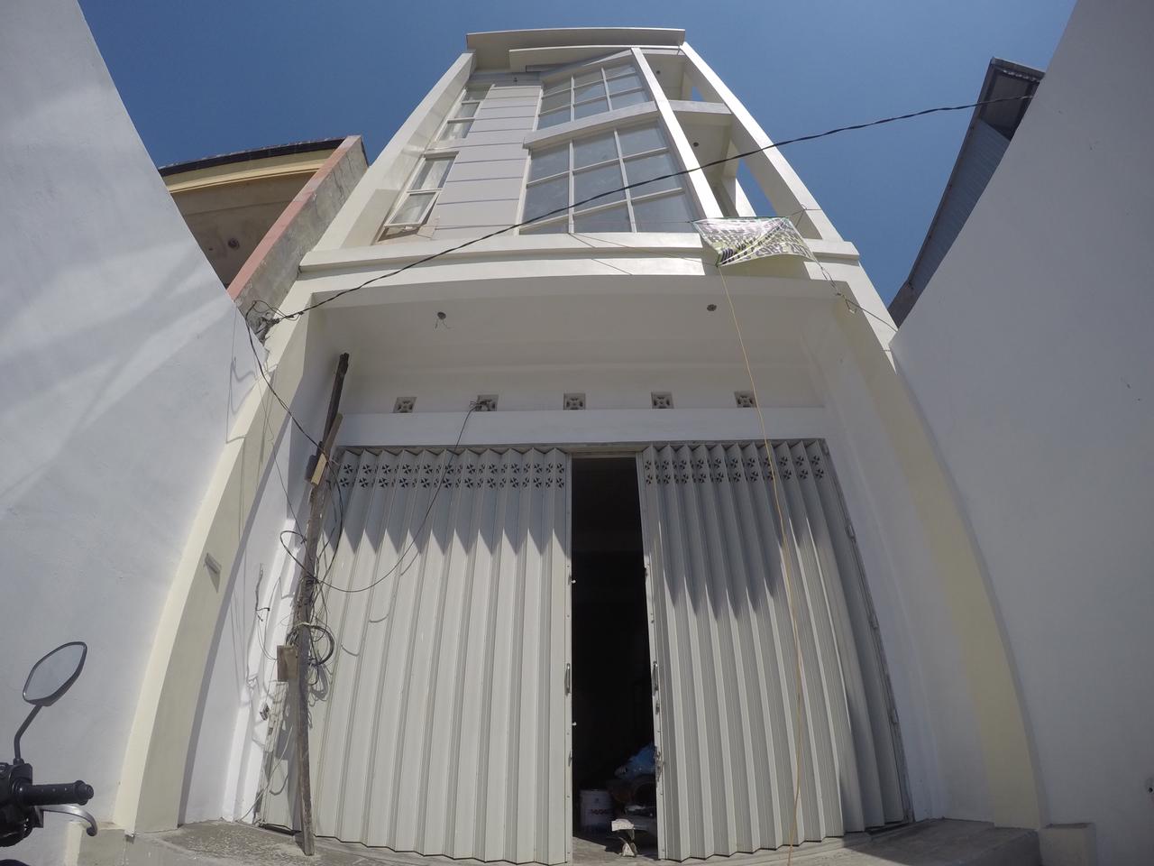 Dijual Ruko 3 Lantai Lokasi Strategis di Raya Pandugo Surabaya Selatan - Image 1