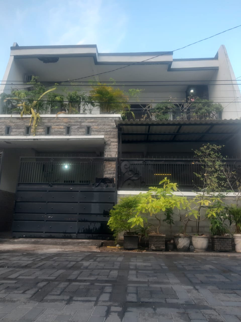 Rumah Dijual Full Furnish Lokasi Strategis Wisma Tengger Surabaya Barat - Thumbnail 3