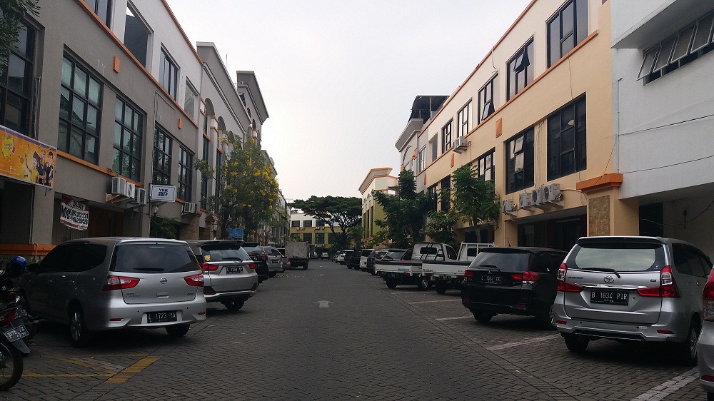 Ruko 3,5 Lantai Murah Strategis Plaza Segi 8 Surabaya - Thumbnail 4