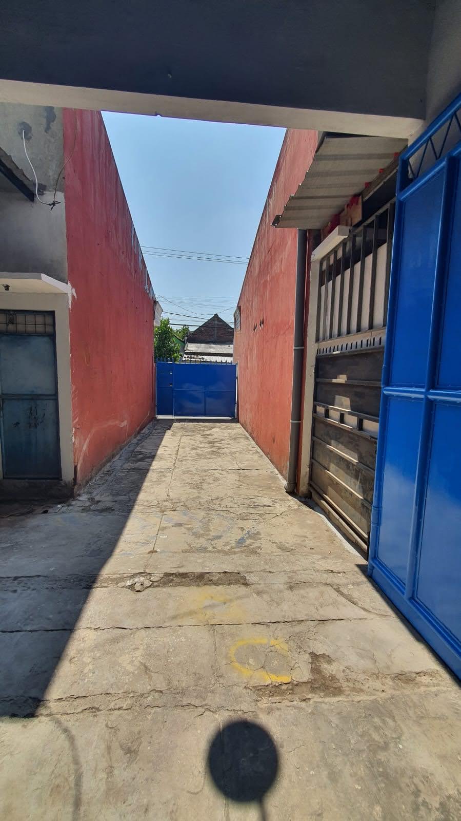 Disewakan Gudang di Raya Kedungasem Kedungbaruk Surabaya Timur - Thumbnail 2