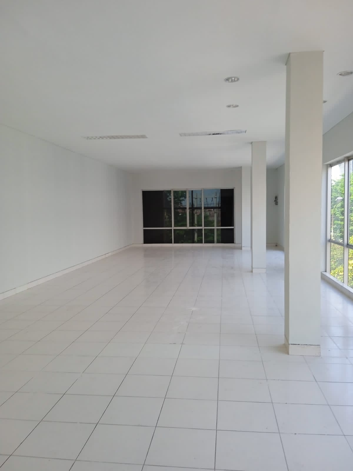 Ruko Dijual & Disewakan Lokasi Strategis Satelit Town Square Surabaya Barat - Thumbnail 2