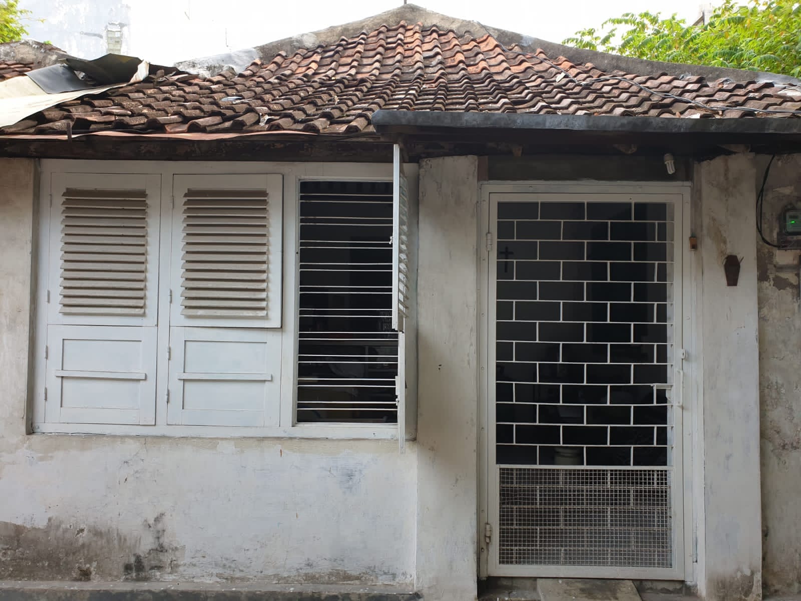 Dijual Rumah Hitung Tanah Daerah Kalianyar Surabaya Pusat - Image 1