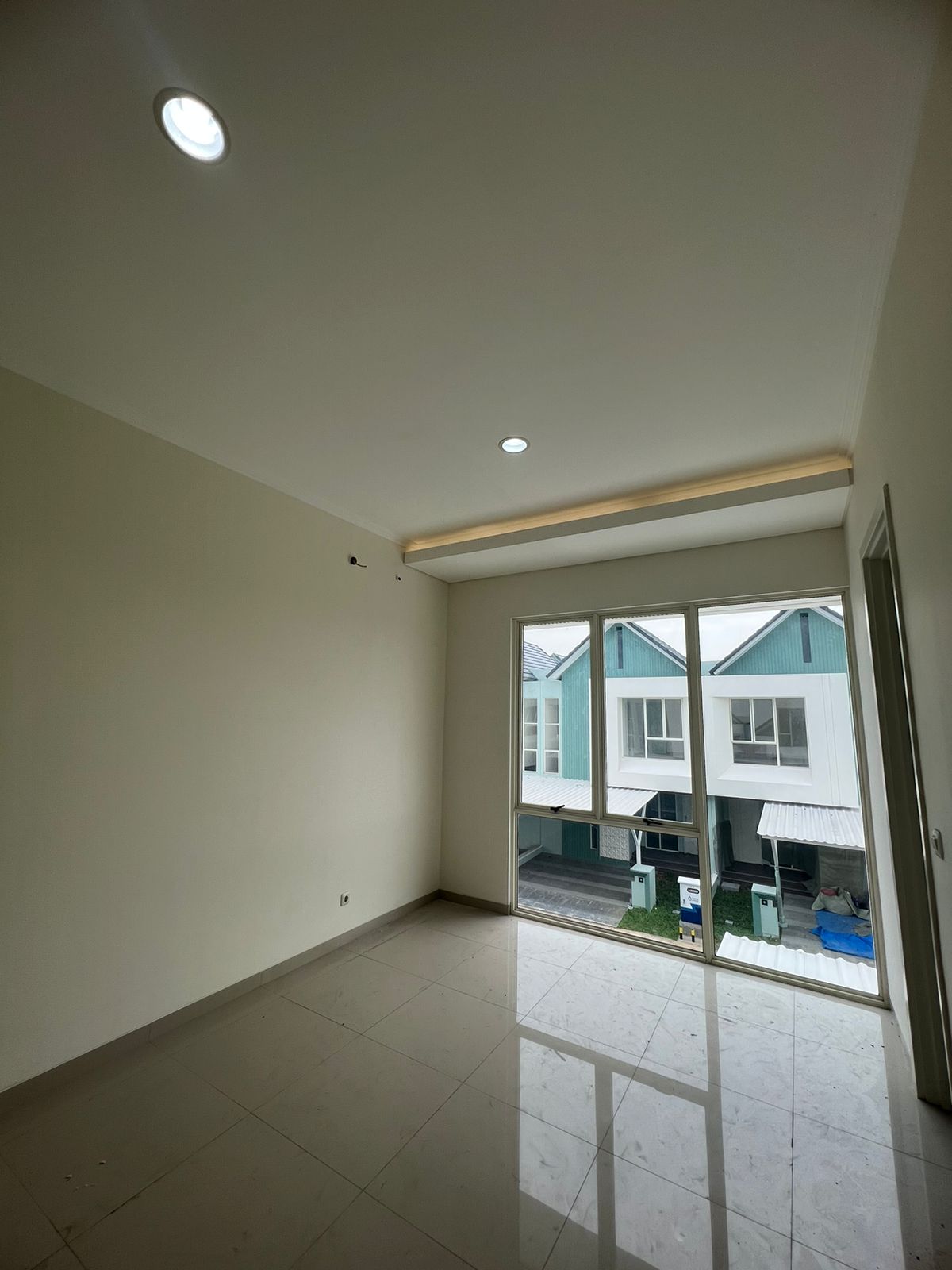 Dijual Rumah Bagus Nyaman Suvarna Sutera Wilayah Tangerang - Thumbnail 3