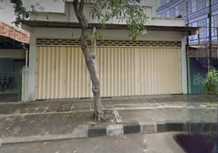 Disewakan Rumah Usaha 1,5 Lantai Raya Dukuh Kupang Surabaya Barat - Image 1
