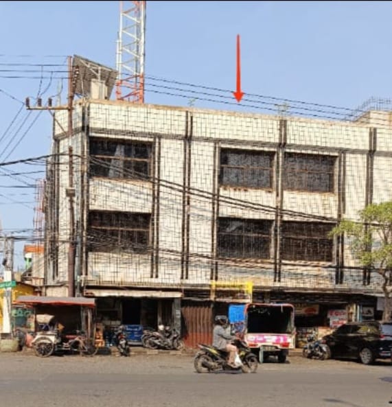 Dijual Ruko Lokasi O Jalan Kedung Doro - Image 1