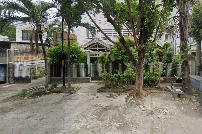 Dijual Rumah Strategis Lokasi Jalan Kaca Piring Genteng Surabaya Pusat - Image 1
