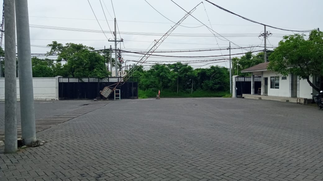 Disewakan Gudang Bagus Strategis Romokalisari Surabaya Barat - Thumbnail 4