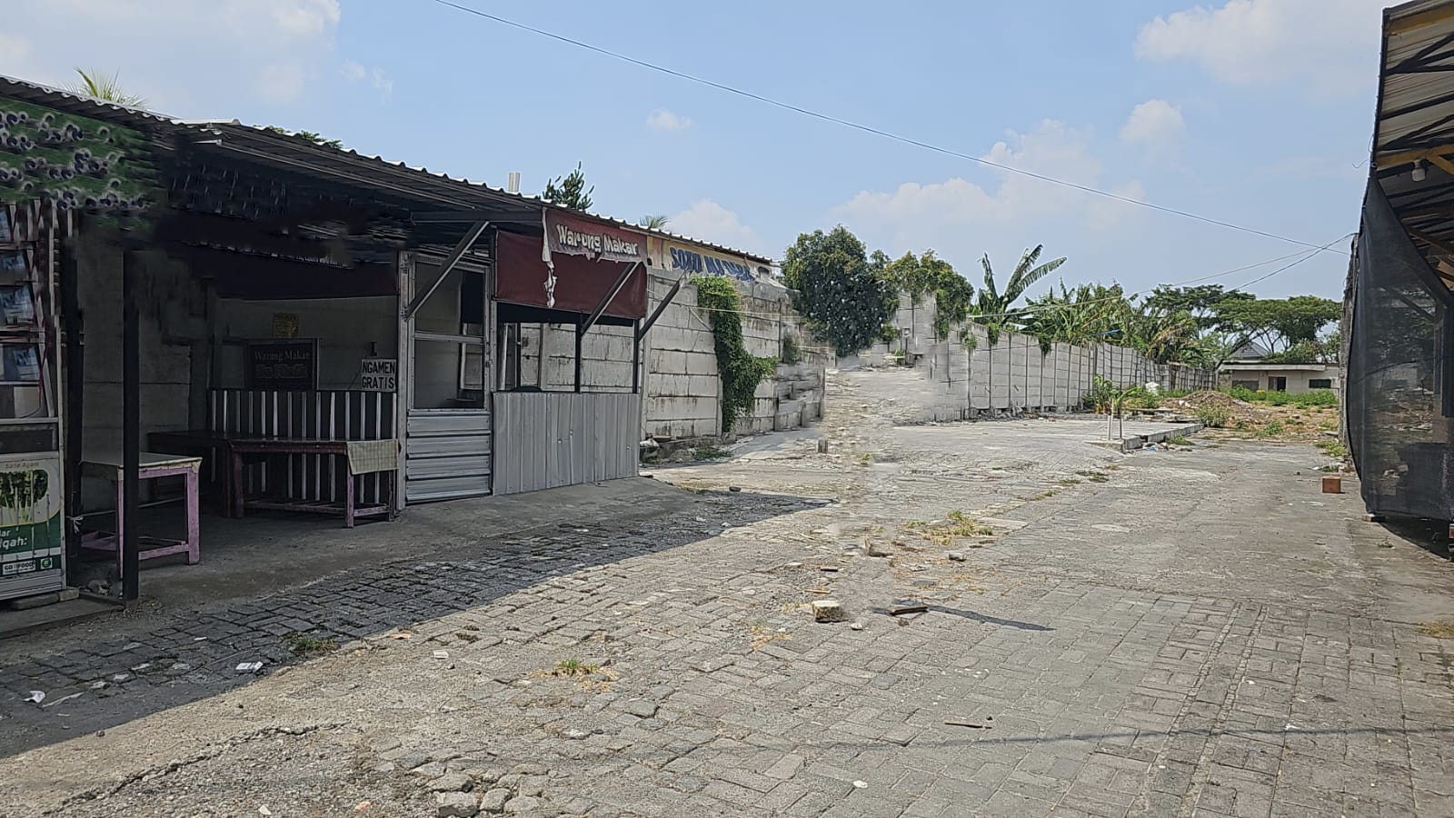 Disewakan Tanah Strategis di Surabaya Barat - Image 1