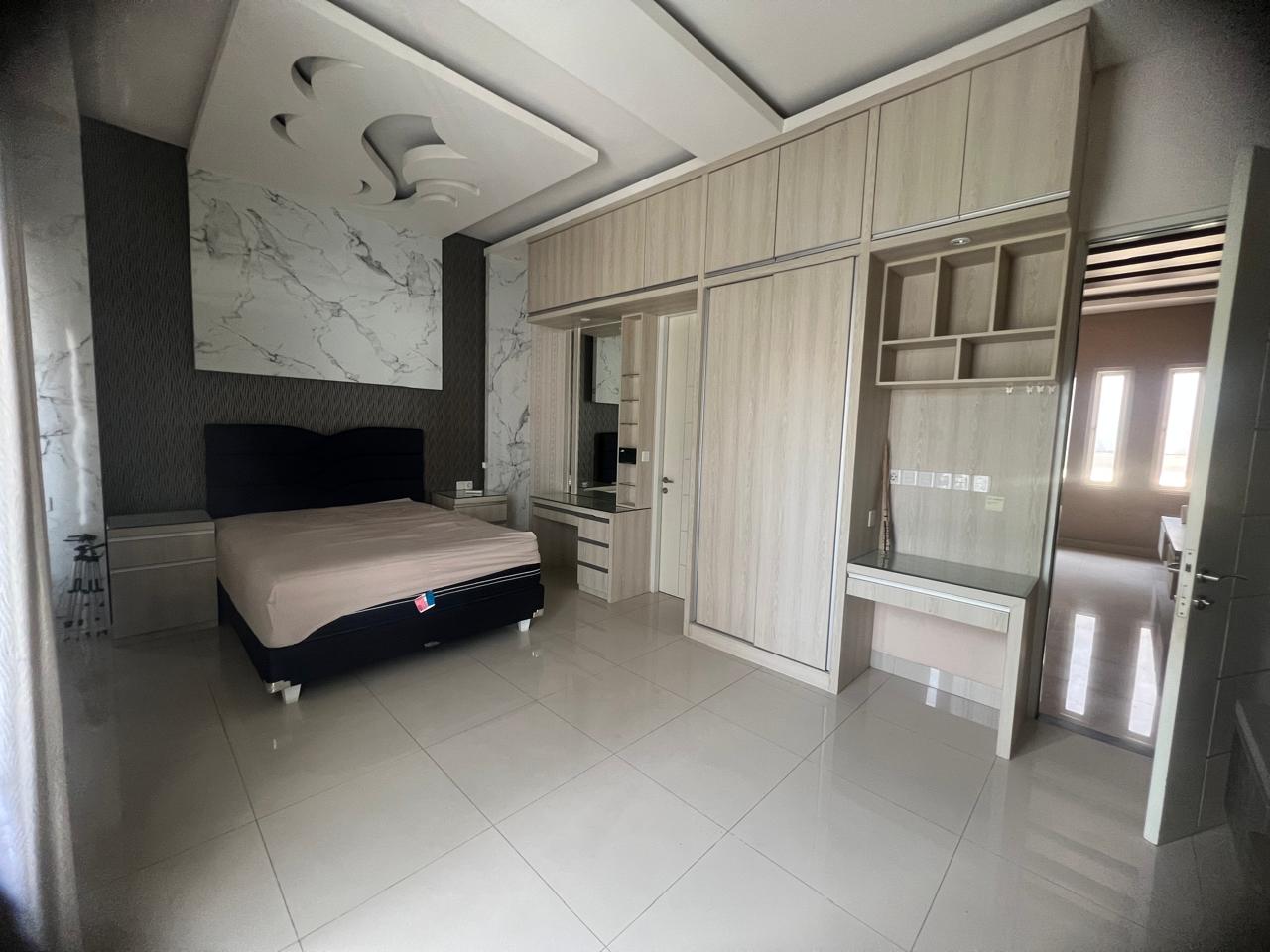 Rumah Sewa San Diego Pakuwon City - Thumbnail 3