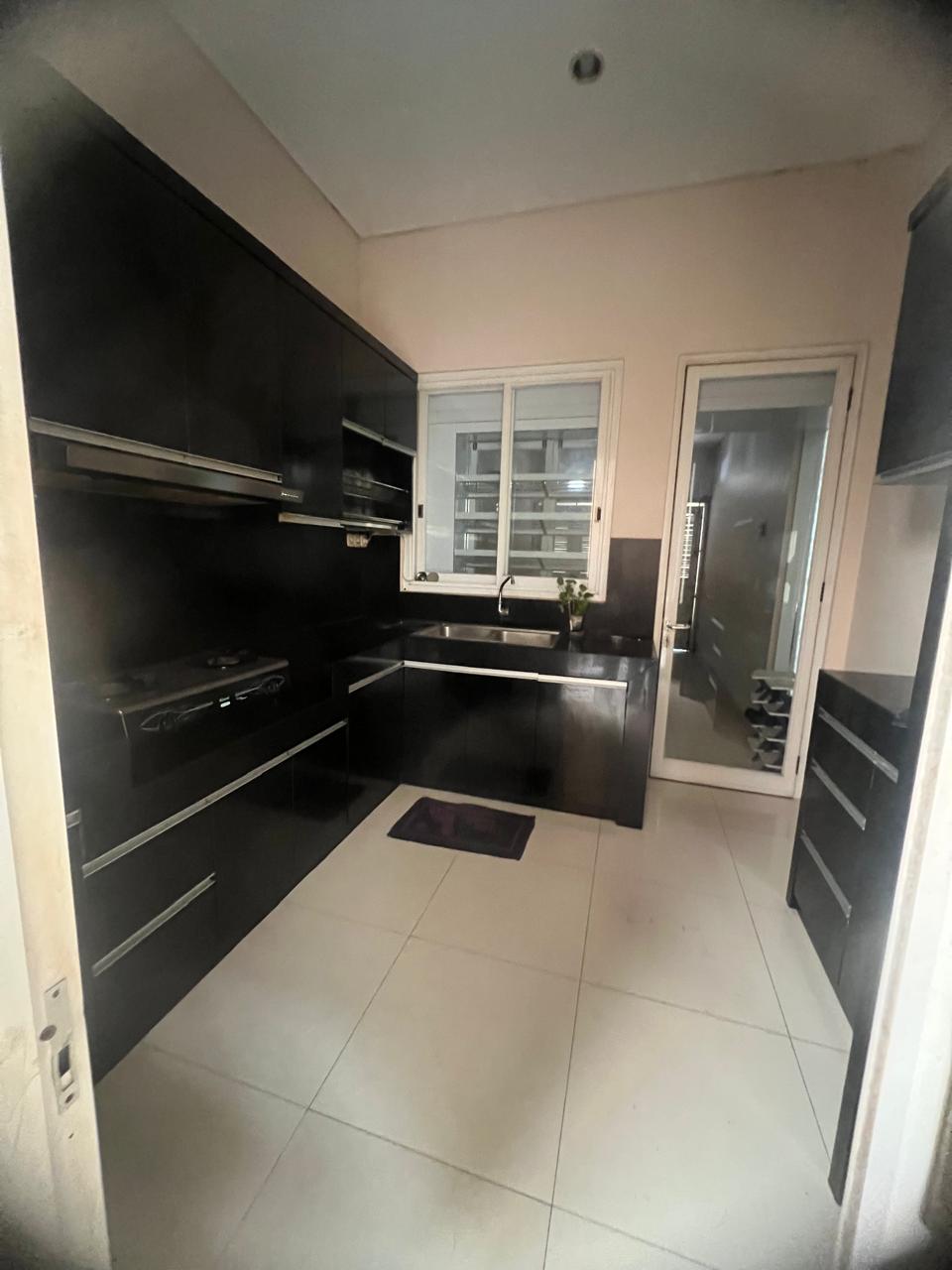 Rumah Sewa San Diego Pakuwon City - Image 1