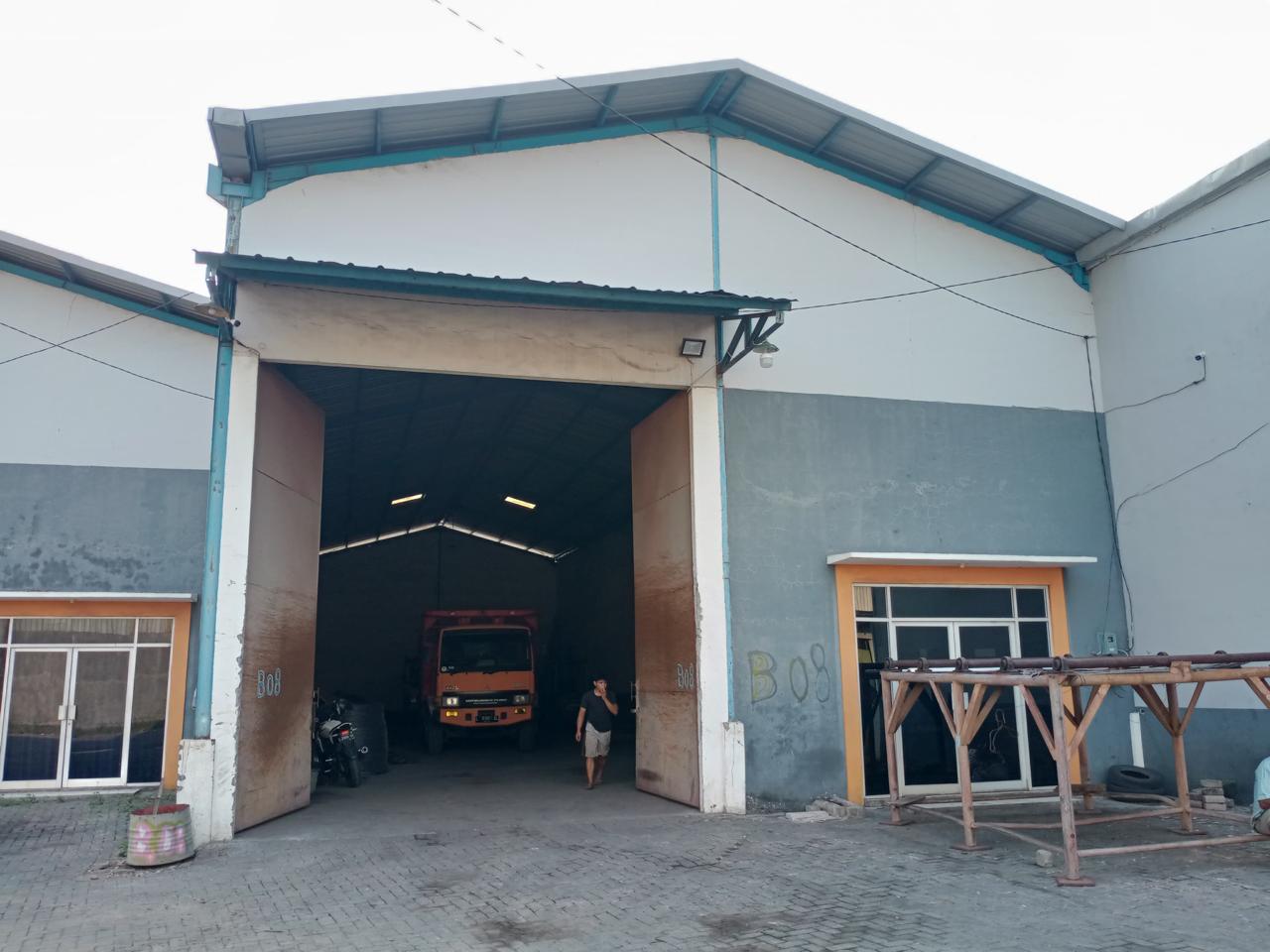 Dijual Gudang Strategis Wilayah Gresik - Image 1