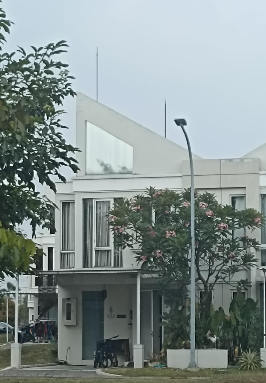 Dijual/Disewakan Rumah Bagus Murah Wilayah Surabaya Barat - Image 1