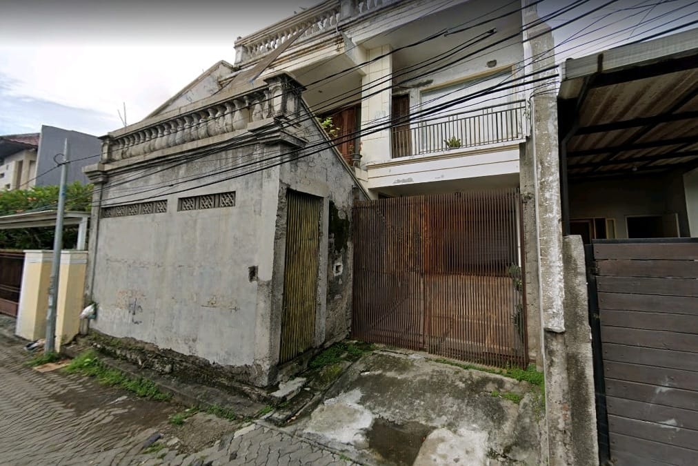 Dijual Cepat Rumah 3 Lantai Lokasi Petemon Surabaya Barat - Image 1