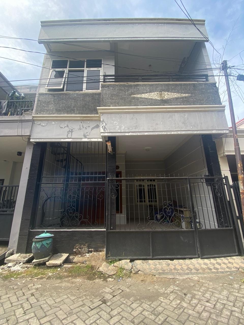 Dijual Rumah Strategis di Perum Pondok Tanjung Permai Surabaya Timur - Image 1