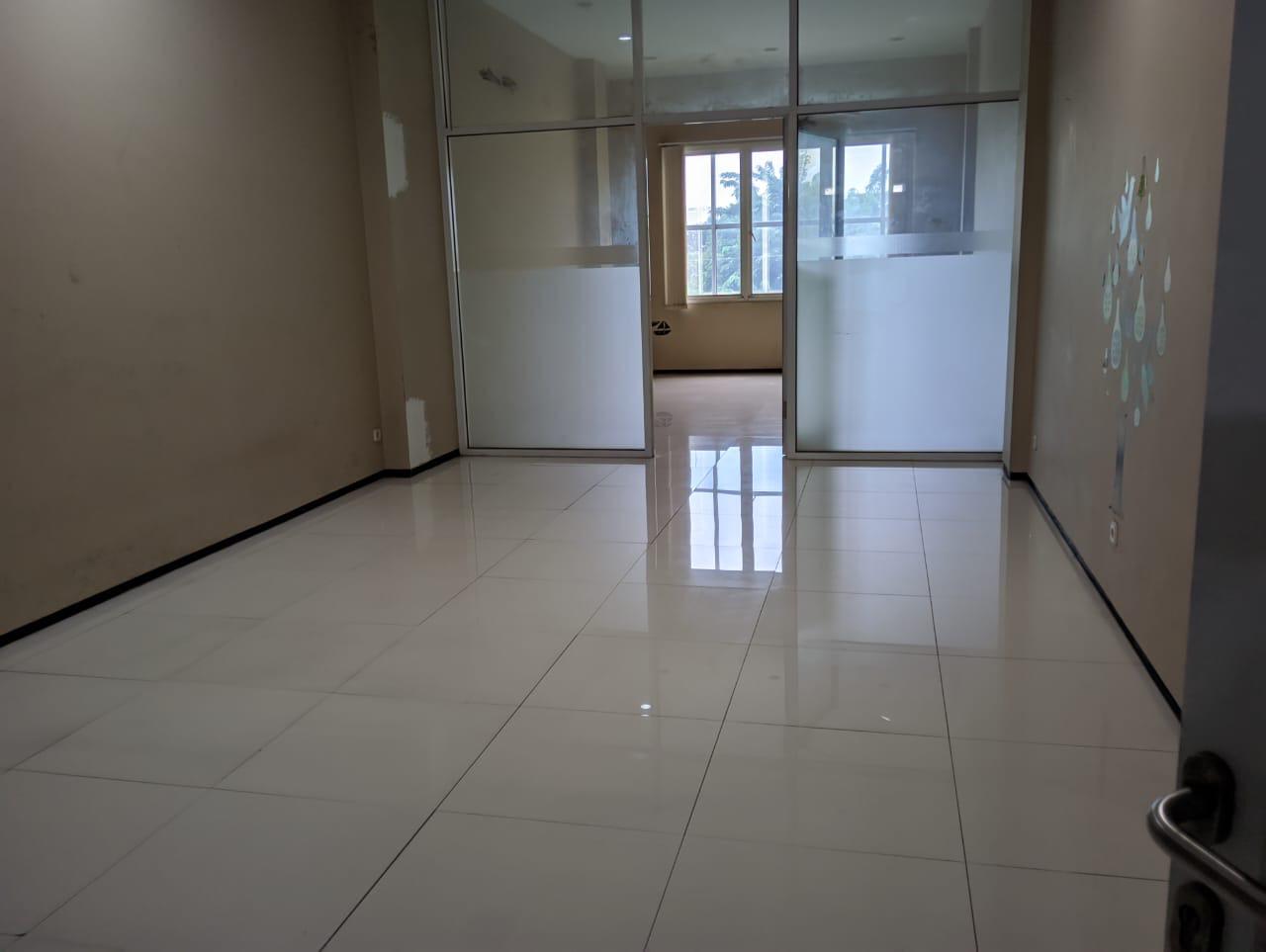 Dijual Ruko Bagus Strategis di Wilayah Raya Jemursari Surabaya Selatan - Thumbnail 4