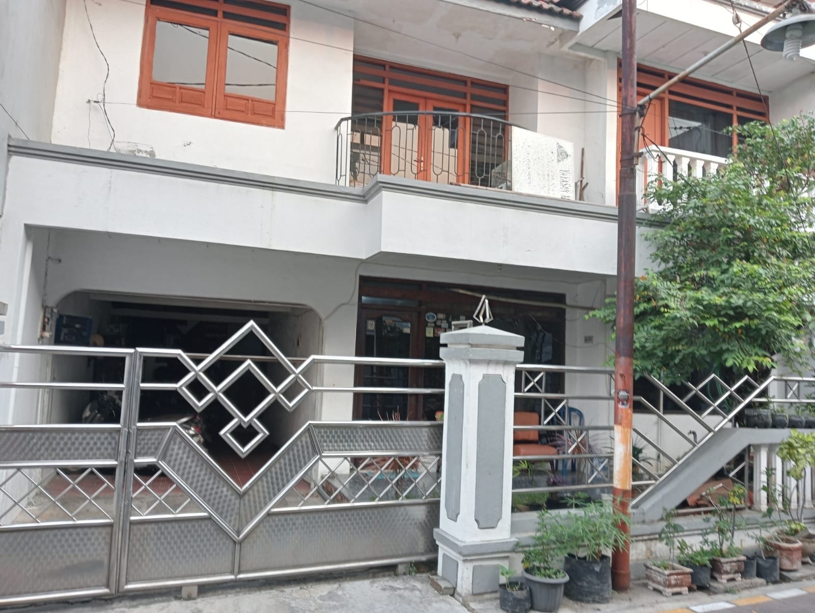 Dijual Rumah Kos 2 Lantai Aktif Strategis di Ketintang Surabaya Selatan - Image 1