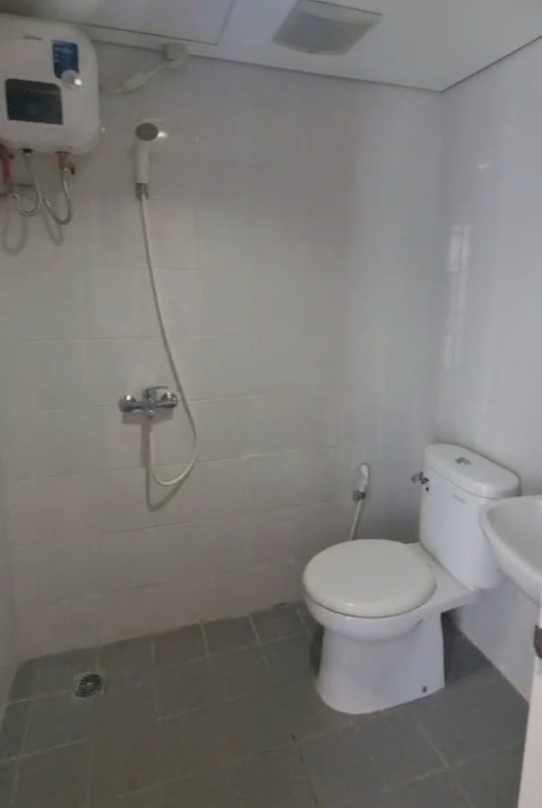 Apartemen Gunawangsa MERR Baru Full Furnish Murah - Thumbnail 2