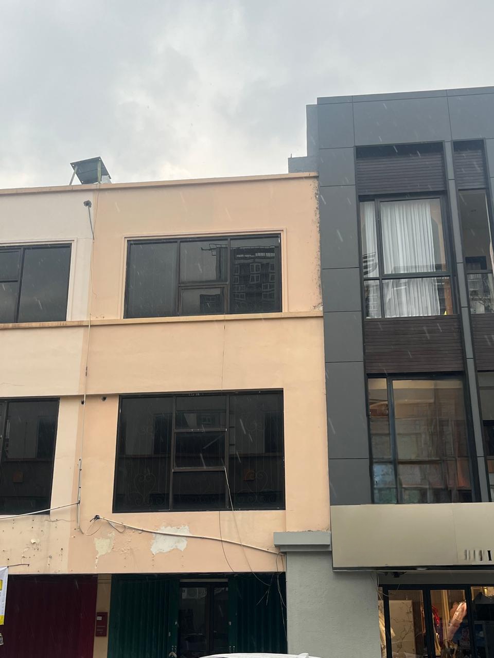 Disewakan Ruko Murah Strategis di Plaza Segi Delapan Surabaya Barat - Image 1